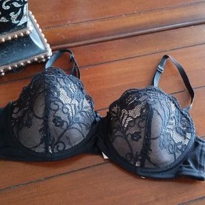 BLACK 🖤 LACE BRA